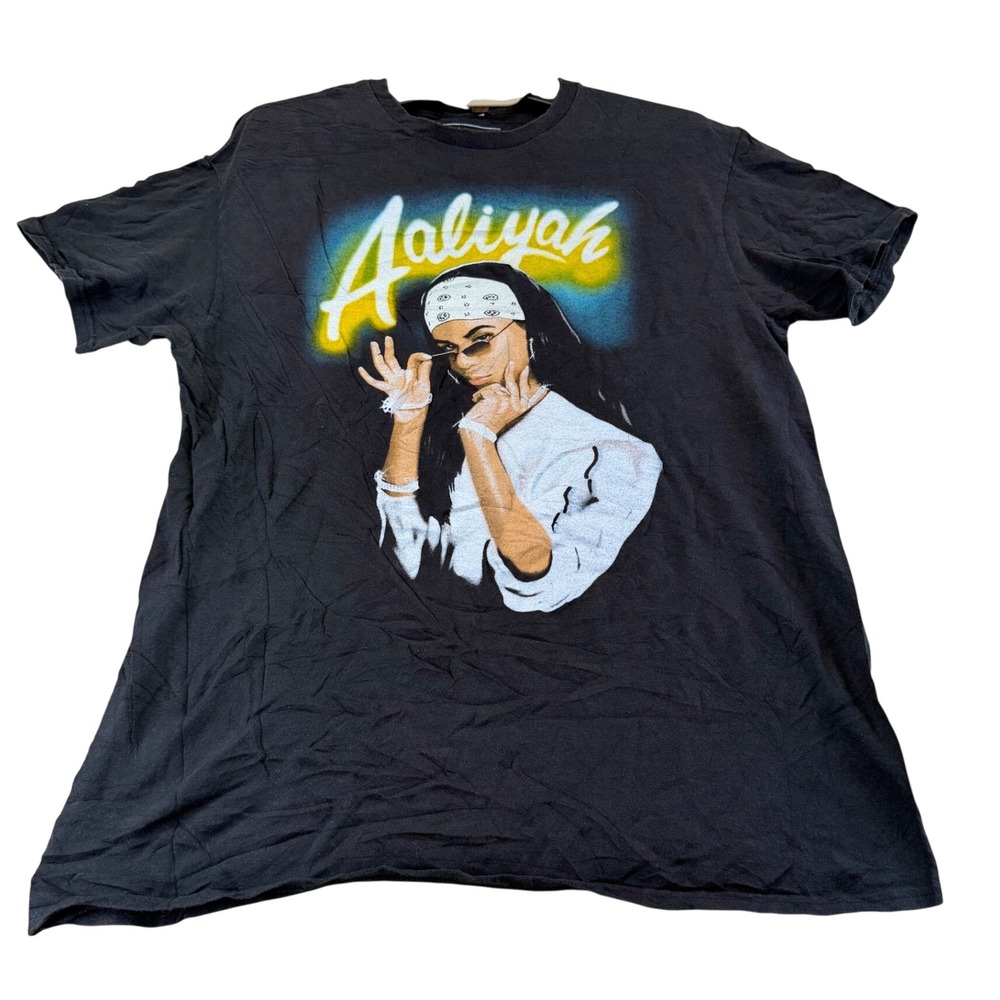 Aaliyah T Shirt Unisex Medium Black Graphic Tee Vintage Airbrush Style Cotton